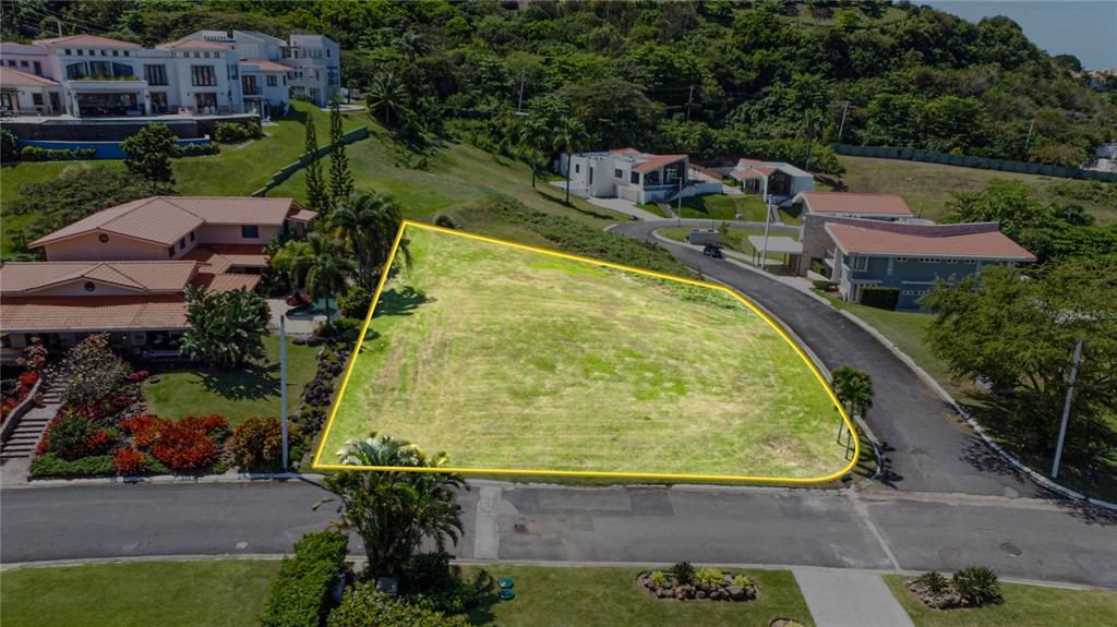 En Venta: $475,000 (3.70 acres)