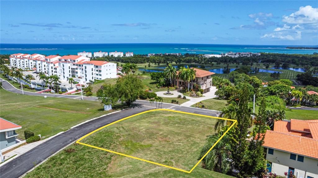 En Venta: $475,000 (3.70 acres)