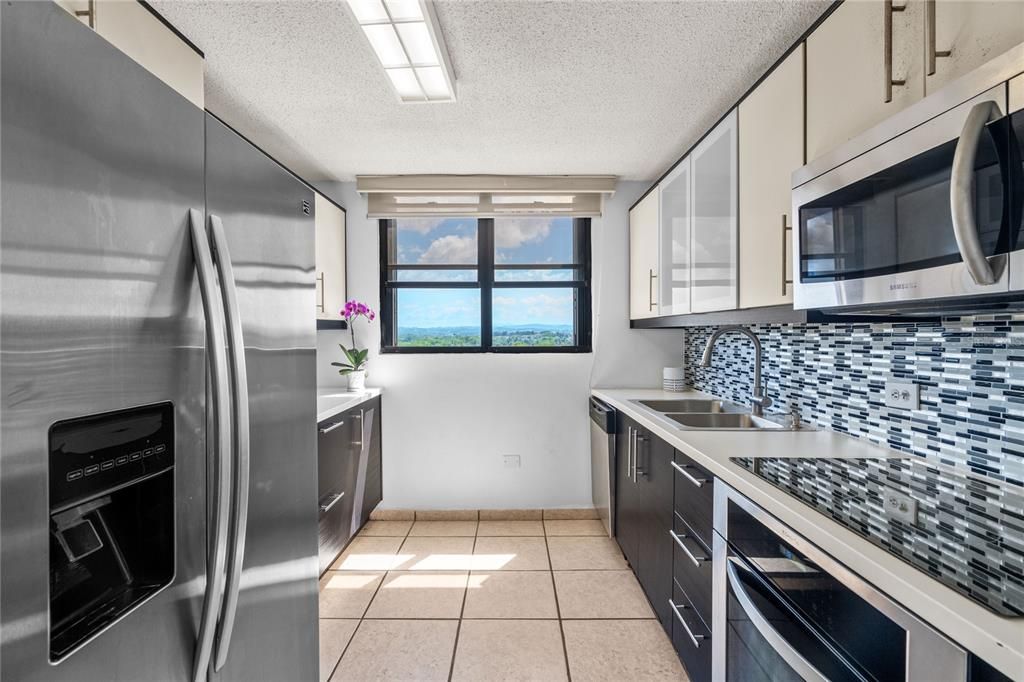 出租: $2,650 (2 贝兹, 2 浴室, 1149 平方英尺)