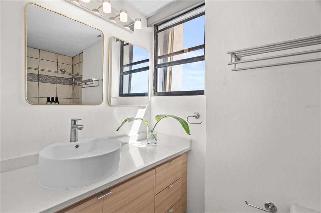 出租: $2,650 (2 贝兹, 2 浴室, 1149 平方英尺)