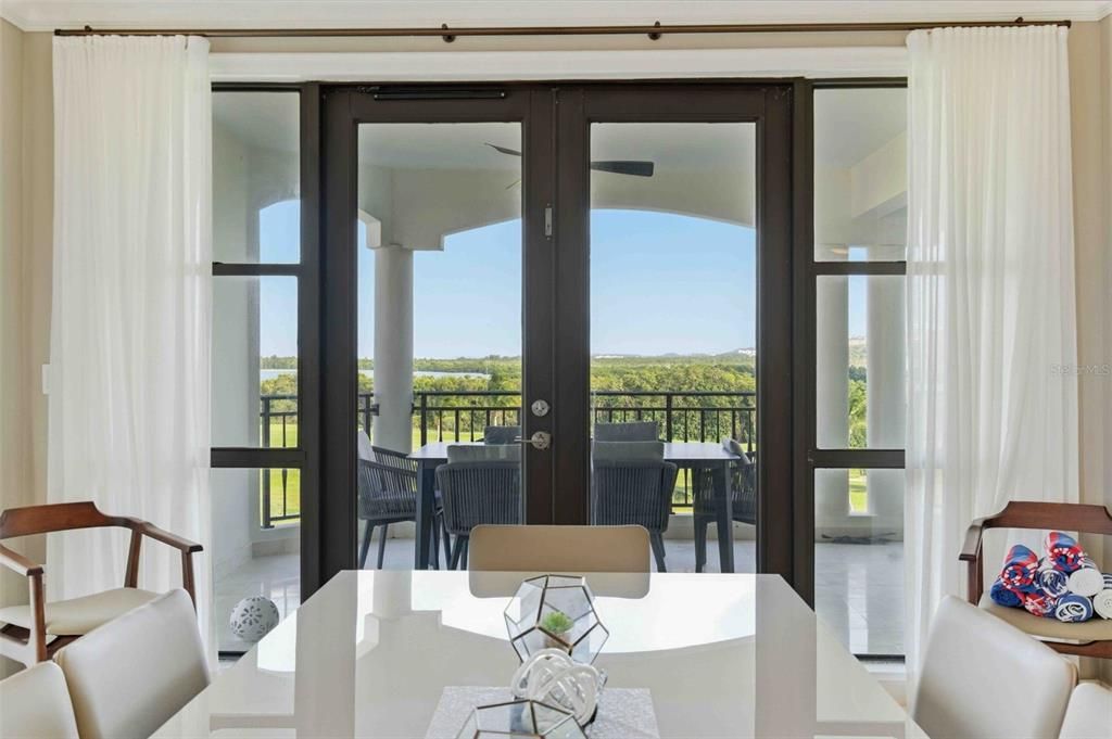 En Venta: $2,199,000 (4 camas, 4 baños, 2696 Pies cuadrados)