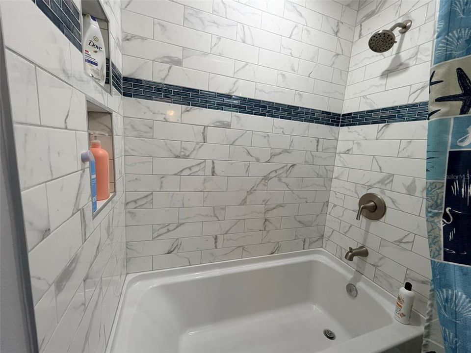 En Venta: $298,700 (3 camas, 2 baños, 1344 Pies cuadrados)