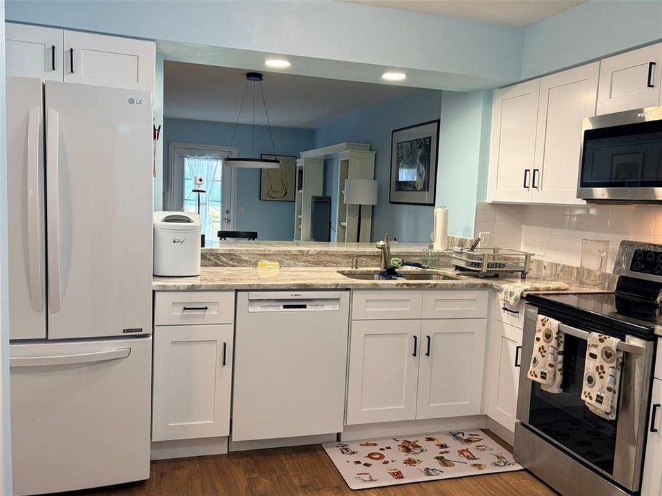 En Venta: $298,700 (3 camas, 2 baños, 1344 Pies cuadrados)