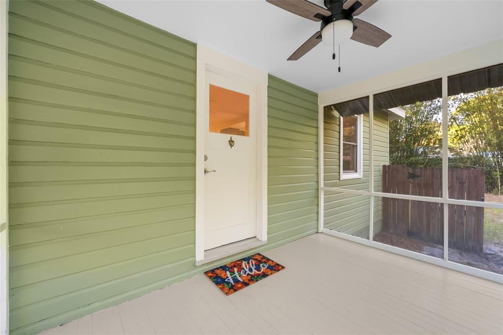 На продажу: $275,000 (3 спален, 1 ванн, 850 Квадратных фут)