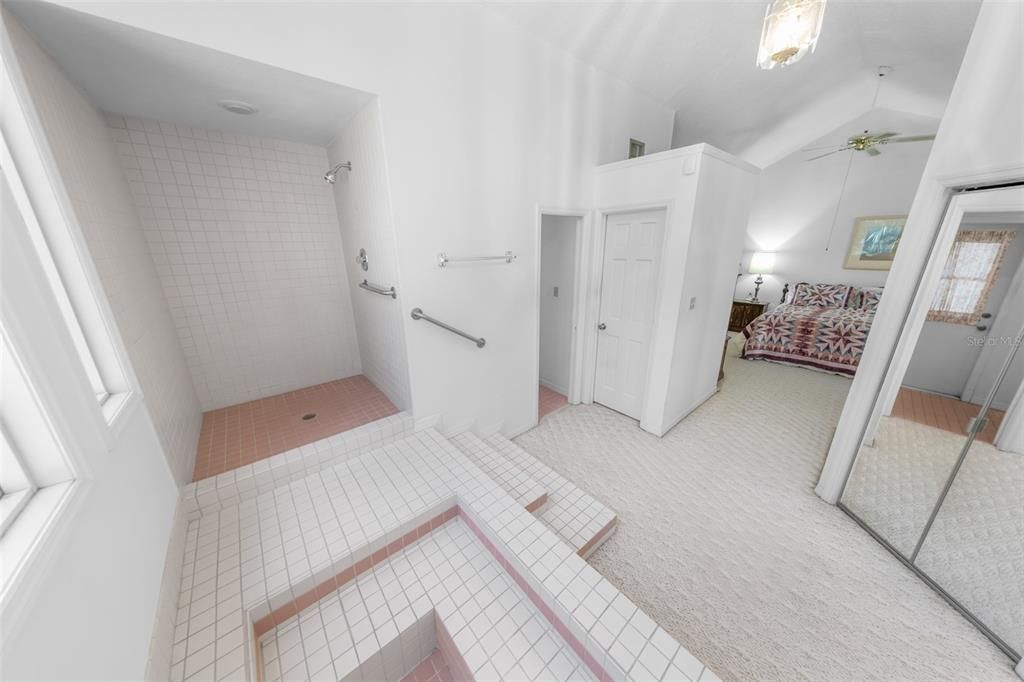 На продажу: $759,900 (3 спален, 2 ванн, 2127 Квадратных фут)