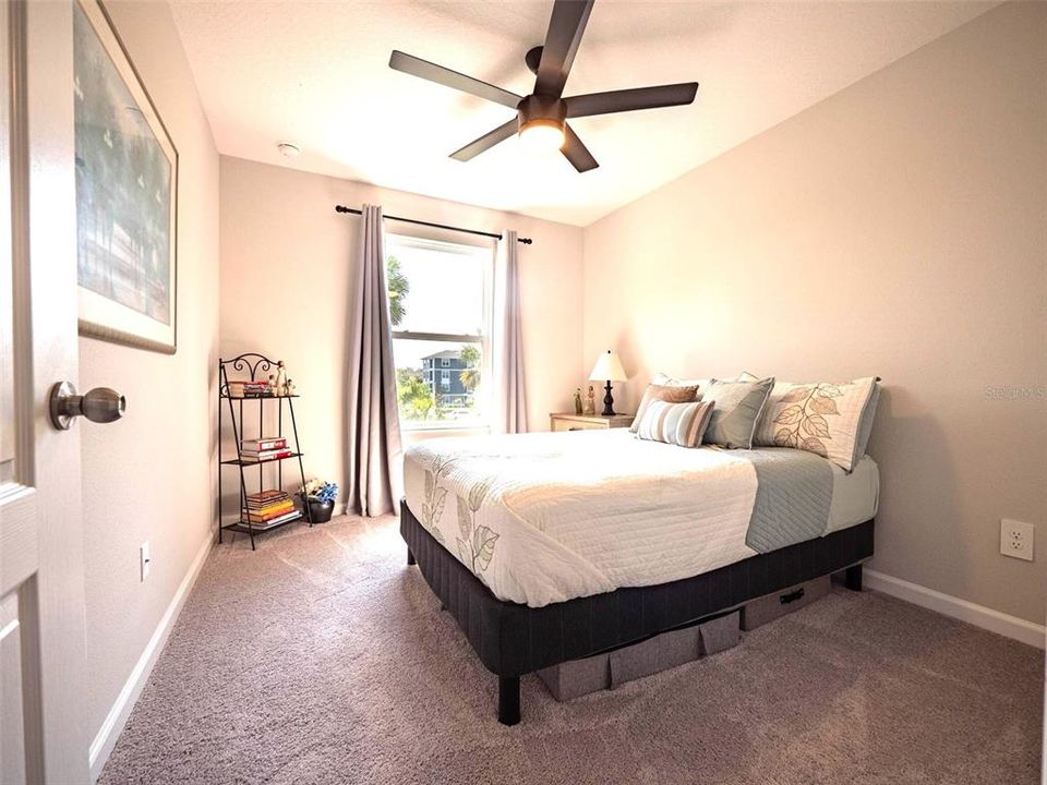 Active With Contract: $339,500 (3 beds, 2 baths, 1587 Square Feet)
