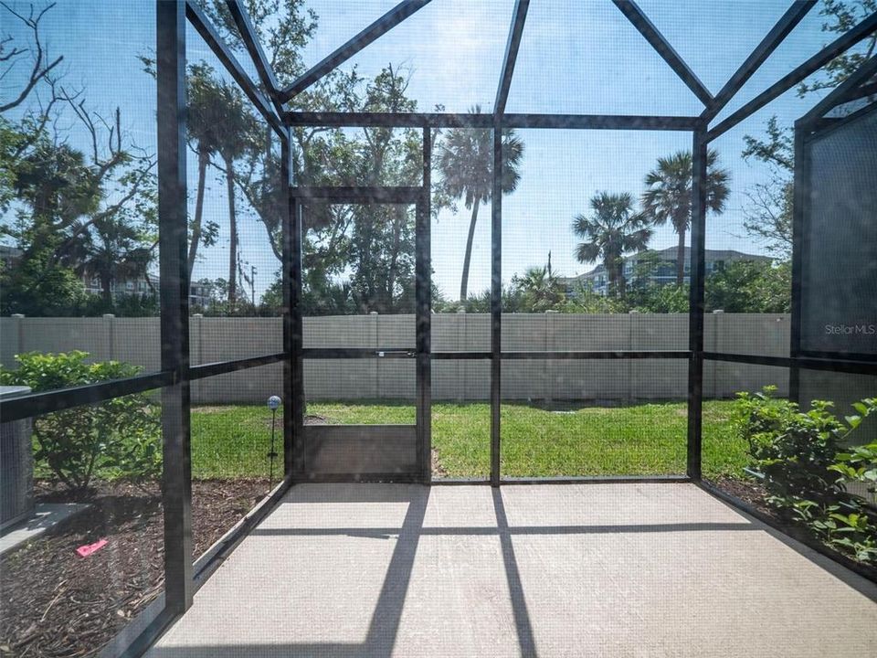 Active With Contract: $339,500 (3 beds, 2 baths, 1587 Square Feet)