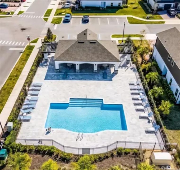 Active With Contract: $339,500 (3 beds, 2 baths, 1587 Square Feet)