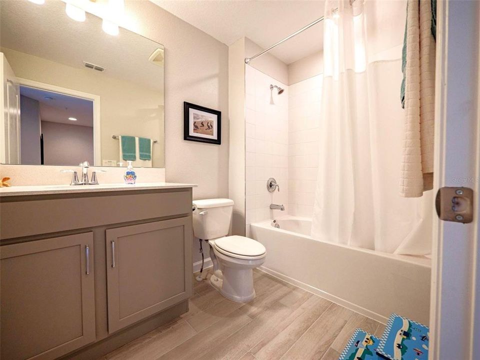 Active With Contract: $339,500 (3 beds, 2 baths, 1587 Square Feet)