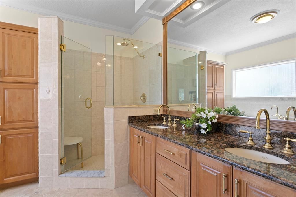 For Sale: $1,169,900 (5 beds, 3 baths, 4144 Square Feet)