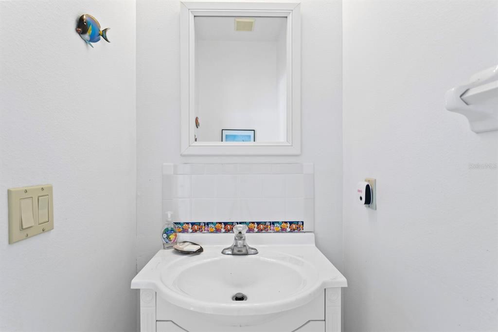 For Sale: $1,169,900 (5 beds, 3 baths, 4144 Square Feet)
