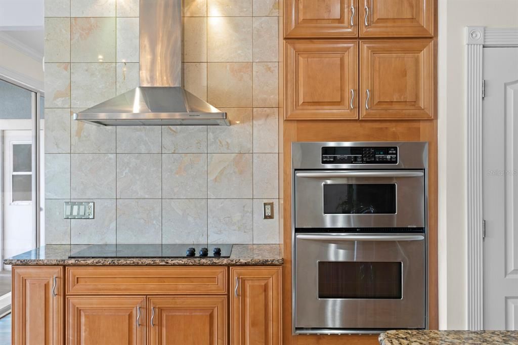 For Sale: $1,169,900 (5 beds, 3 baths, 4144 Square Feet)