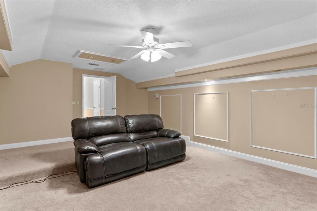 For Sale: $1,169,900 (5 beds, 3 baths, 4144 Square Feet)