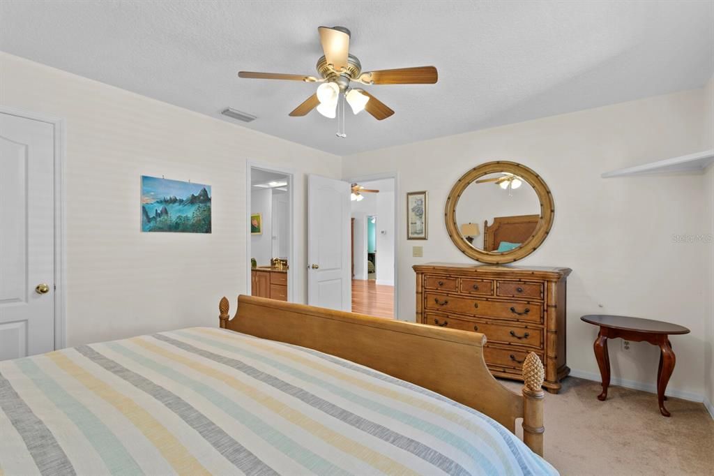 For Sale: $1,169,900 (5 beds, 3 baths, 4144 Square Feet)