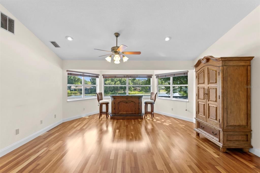 For Sale: $1,169,900 (5 beds, 3 baths, 4144 Square Feet)
