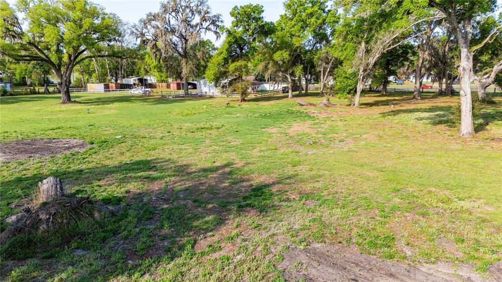 На продажу: $400,000 (4.00 acres)