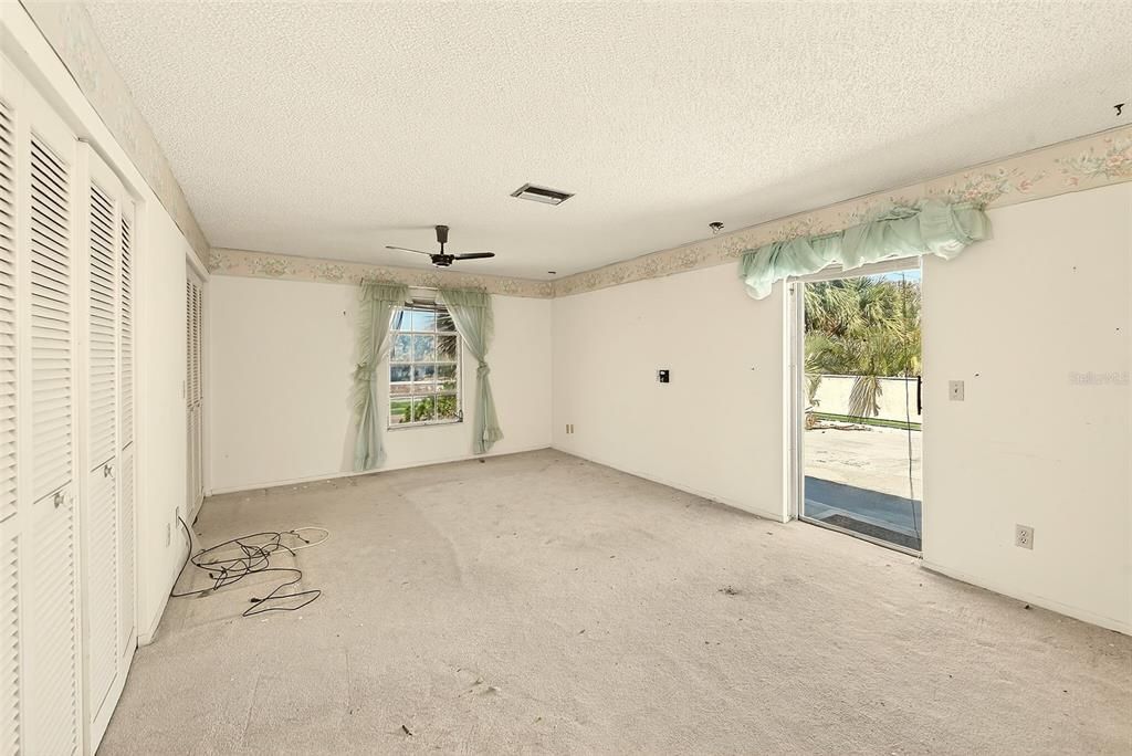 На продажу: $725,000 (3 спален, 3 ванн, 1952 Квадратных фут)