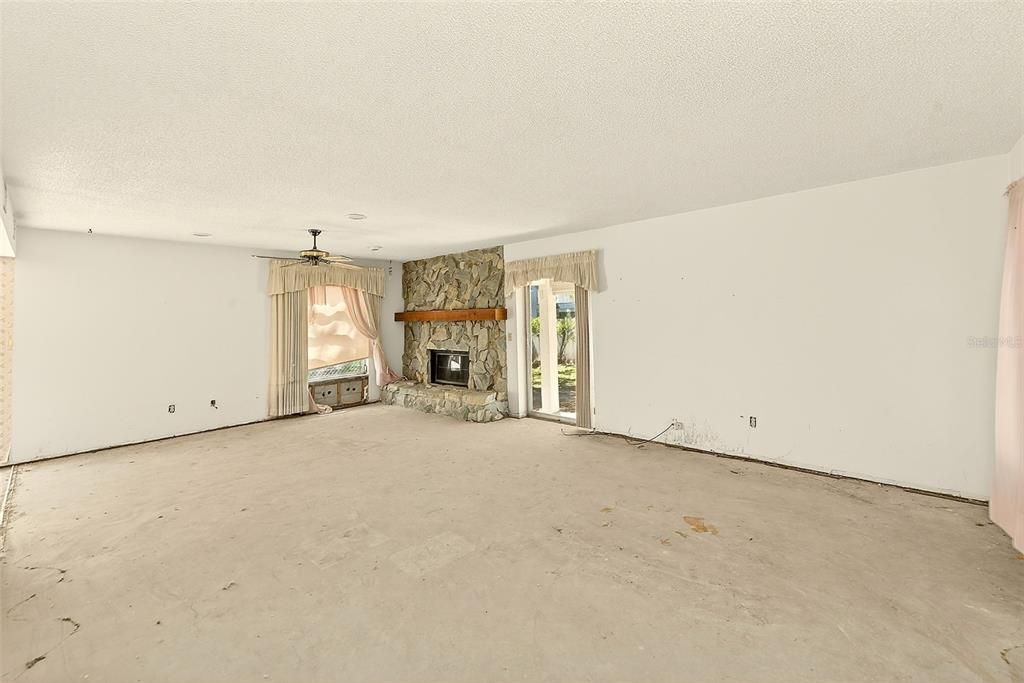 На продажу: $725,000 (3 спален, 3 ванн, 1952 Квадратных фут)
