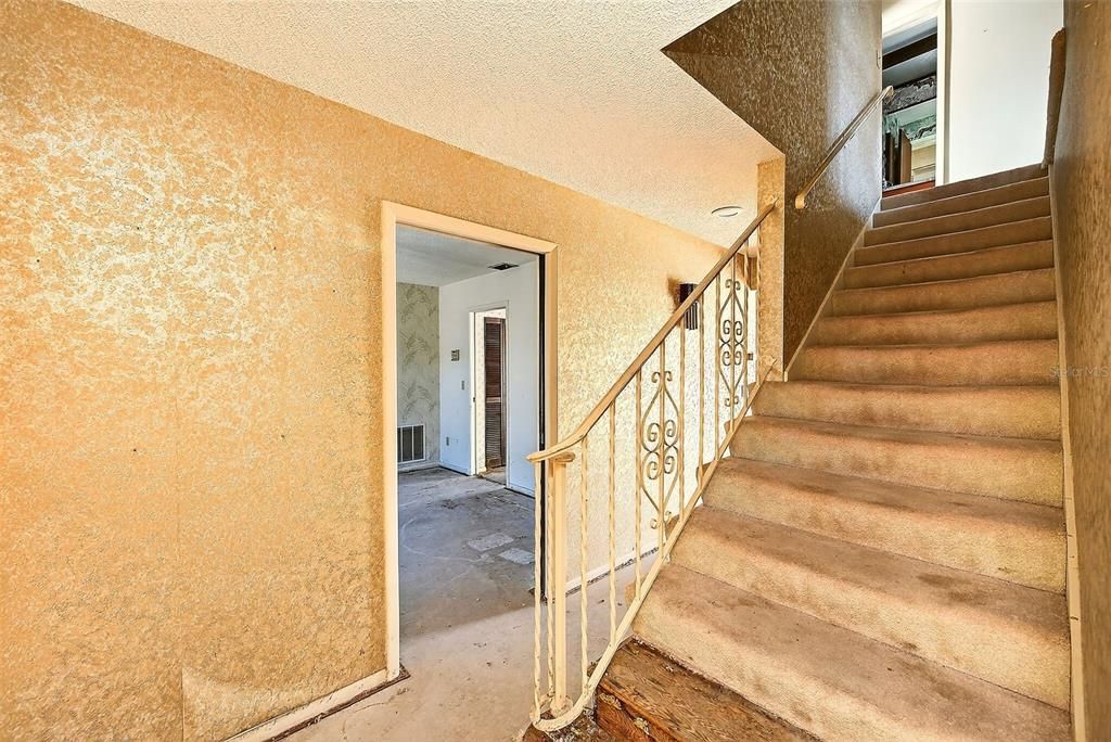 На продажу: $725,000 (3 спален, 3 ванн, 1952 Квадратных фут)