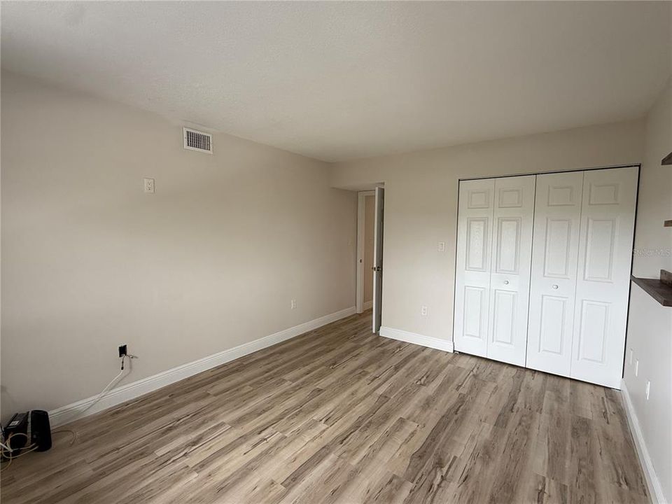 For Rent: $2,200 (2 beds, 2 baths, 1098 Square Feet)