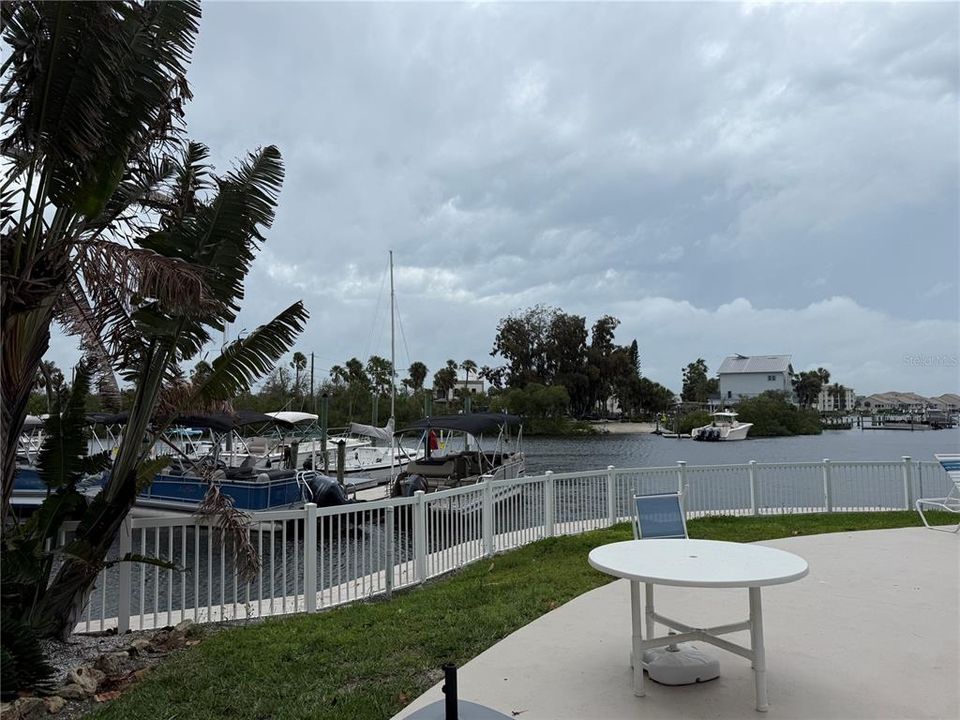 For Rent: $2,200 (2 beds, 2 baths, 1098 Square Feet)