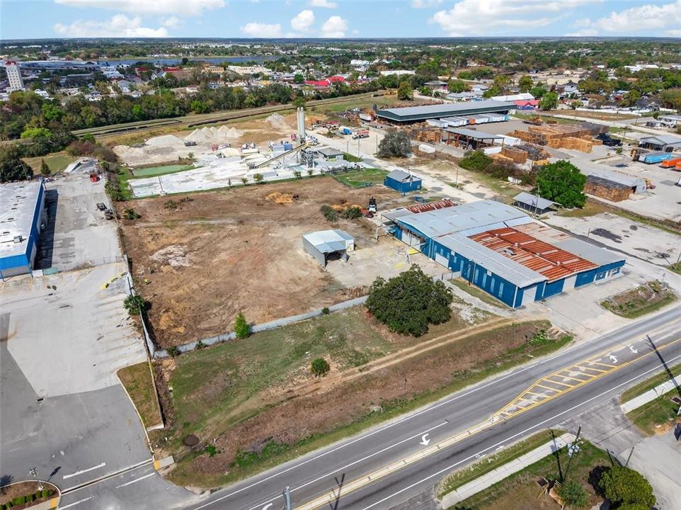 待售: $199,999 (0.19 acres)