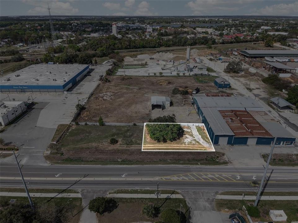 待售: $199,999 (0.19 acres)
