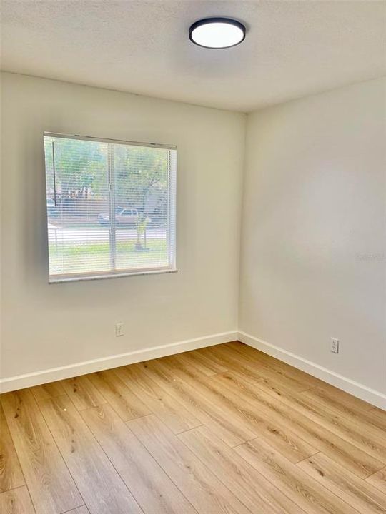 На продажу: $315,000 (3 спален, 2 ванн, 1352 Квадратных фут)