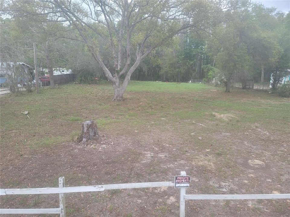 На продажу: $74,000 (0.61 acres)