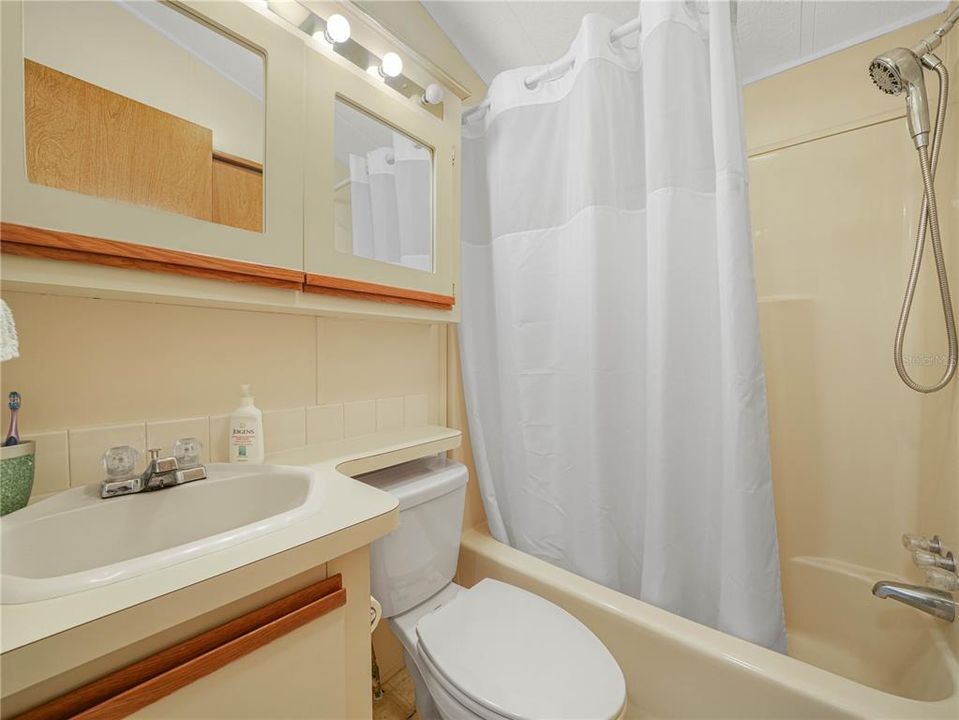 На продажу: $79,500 (1 спален, 1 ванн, 408 Квадратных фут)