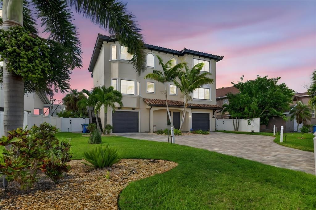 En Venta: $4,395,000 (4 camas, 4 baños, 4487 Pies cuadrados)