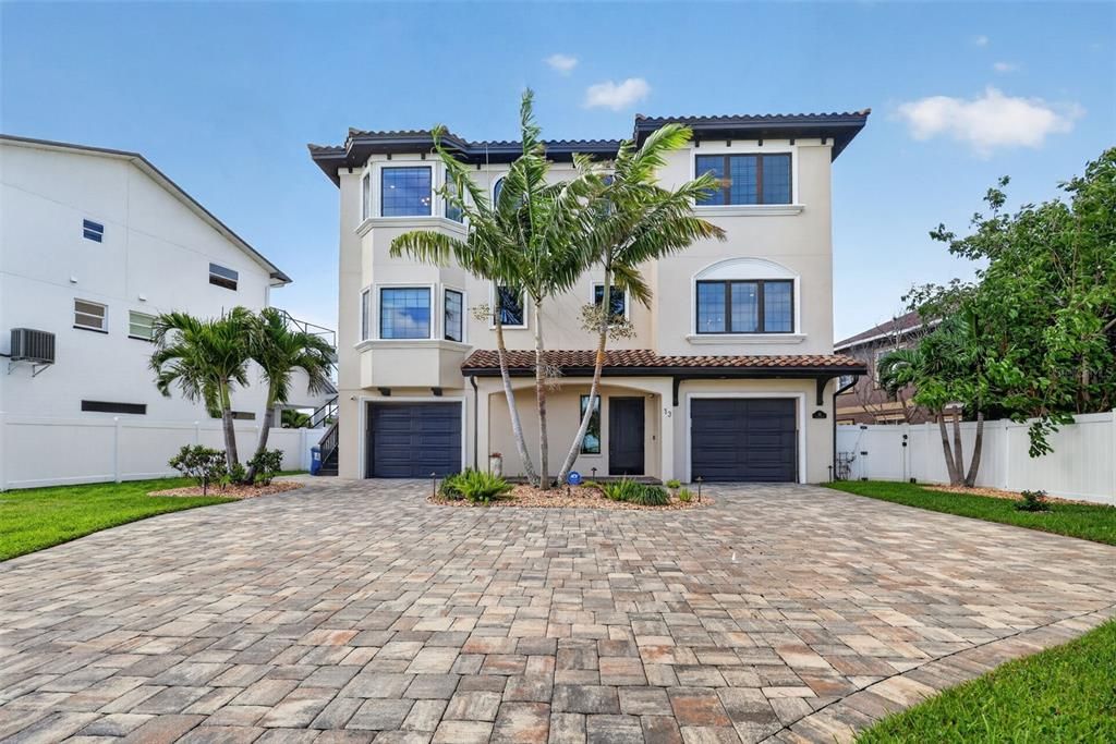 En Venta: $4,395,000 (4 camas, 4 baños, 4487 Pies cuadrados)