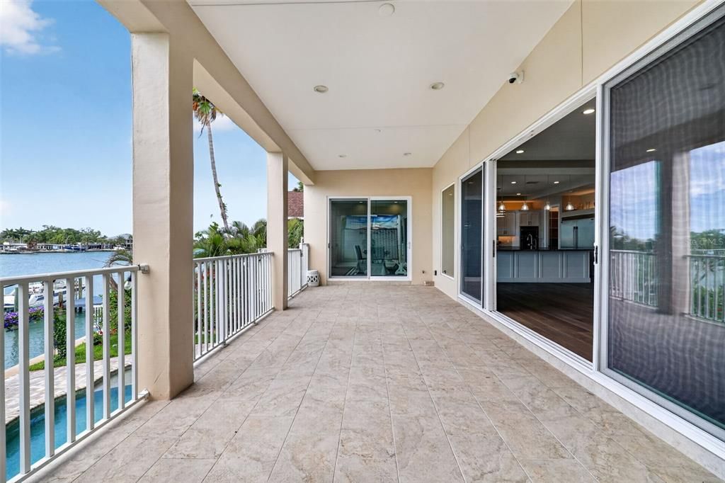 En Venta: $4,395,000 (4 camas, 4 baños, 4487 Pies cuadrados)