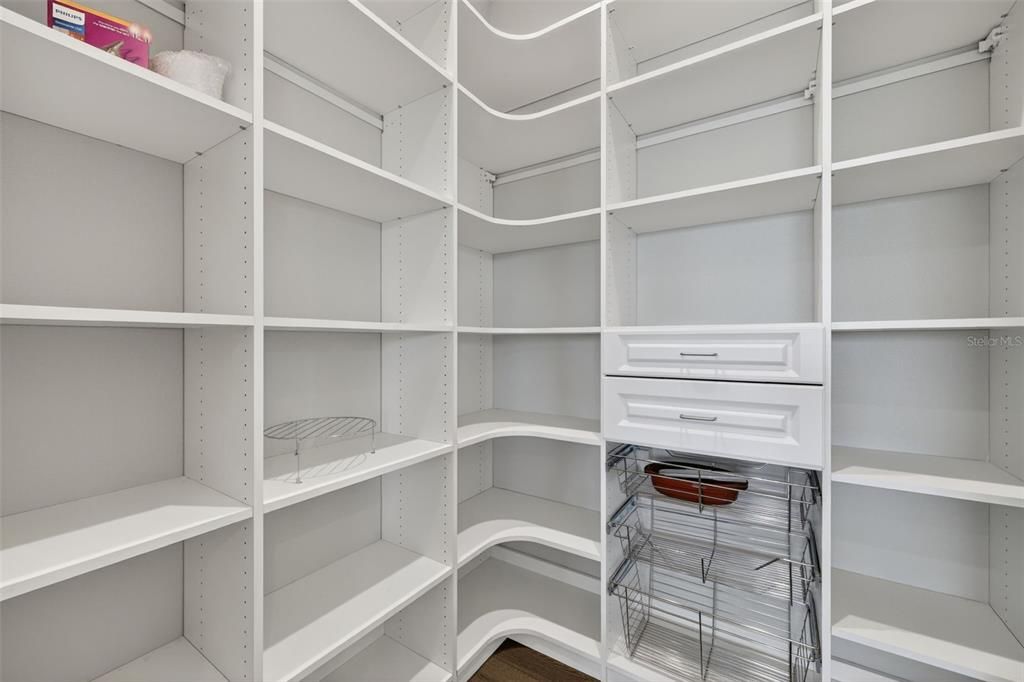 En Venta: $4,395,000 (4 camas, 4 baños, 4487 Pies cuadrados)