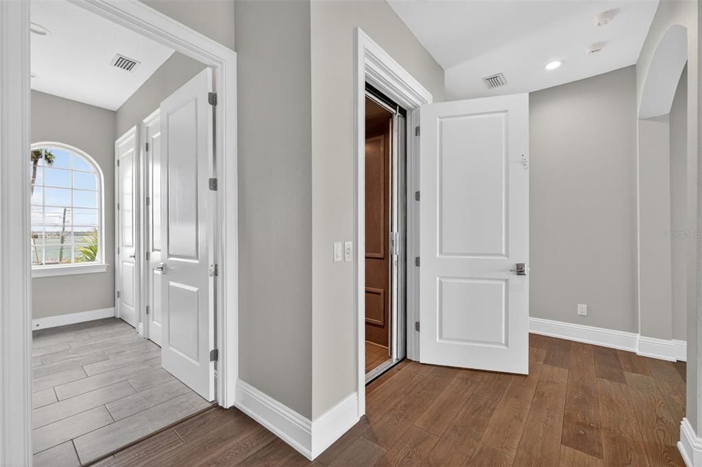 En Venta: $4,395,000 (4 camas, 4 baños, 4487 Pies cuadrados)