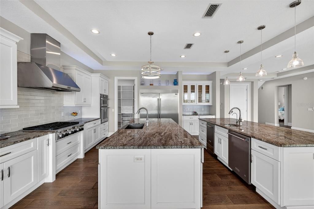 En Venta: $4,395,000 (4 camas, 4 baños, 4487 Pies cuadrados)
