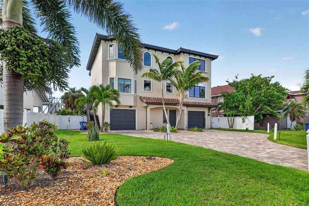 En Venta: $4,395,000 (4 camas, 4 baños, 4487 Pies cuadrados)