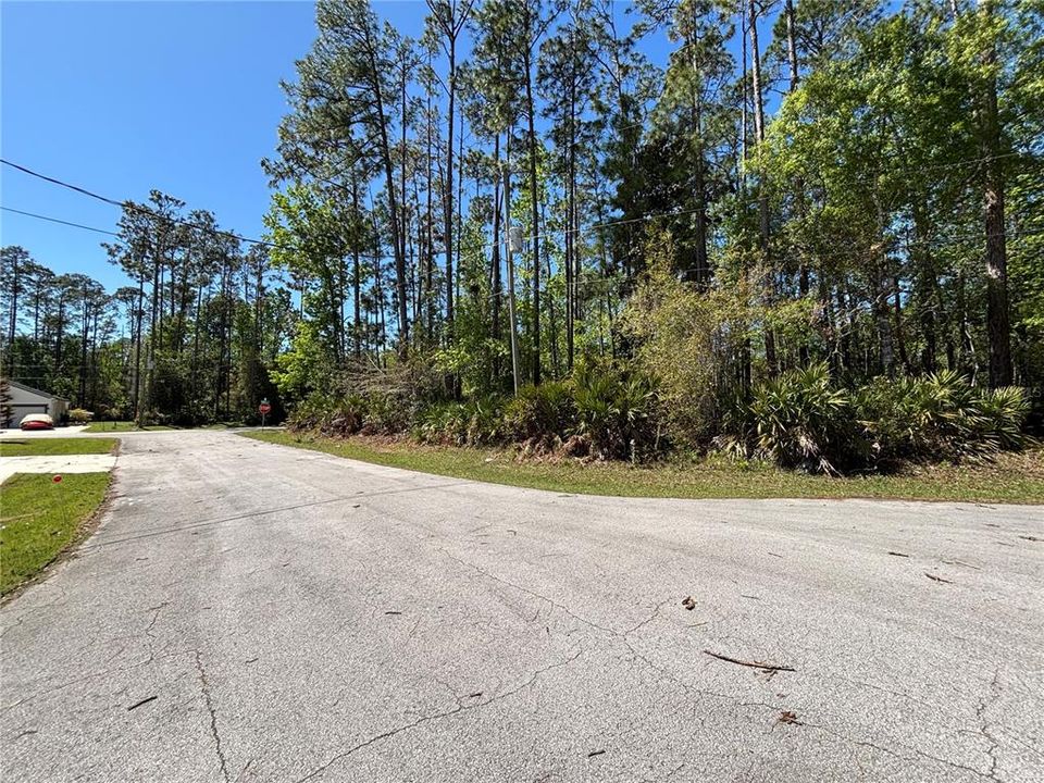 На продажу: $125,000 (0.27 acres)