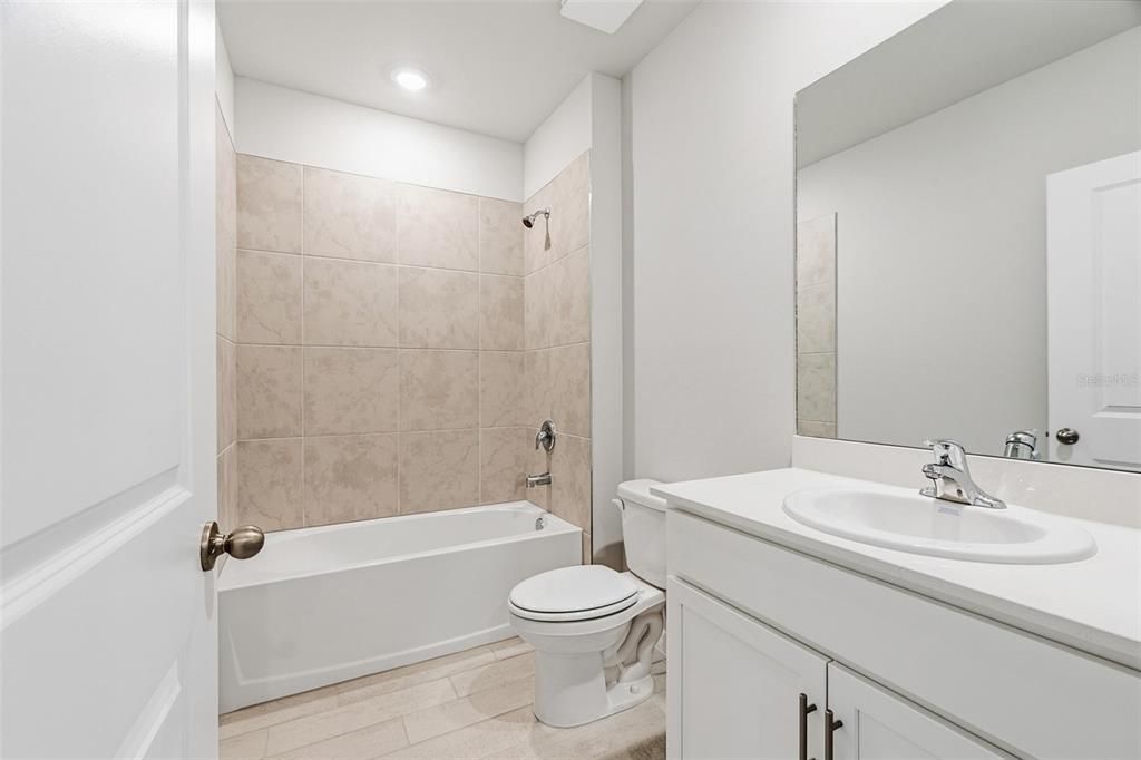 En Renta: $2,295 (4 camas, 2 baños, 1828 Pies cuadrados)
