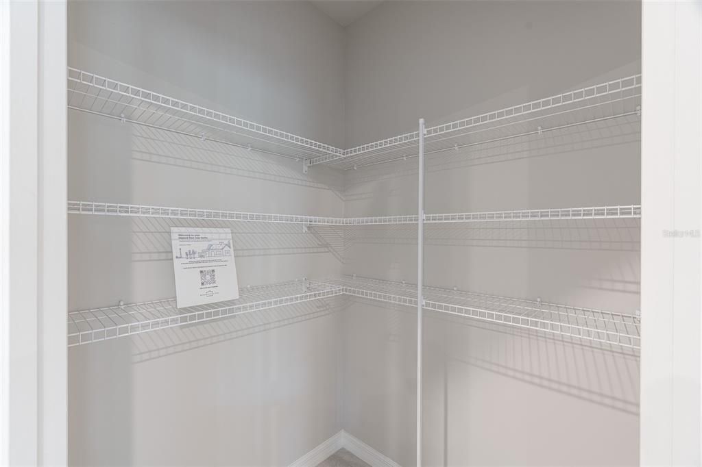 En Renta: $2,295 (4 camas, 2 baños, 1828 Pies cuadrados)