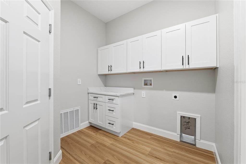 En Venta: $423,990 (3 camas, 2 baños, 1683 Pies cuadrados)