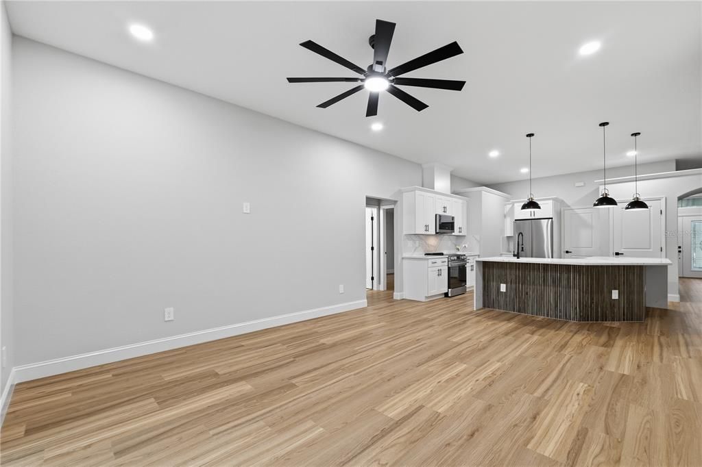 En Venta: $423,990 (3 camas, 2 baños, 1683 Pies cuadrados)