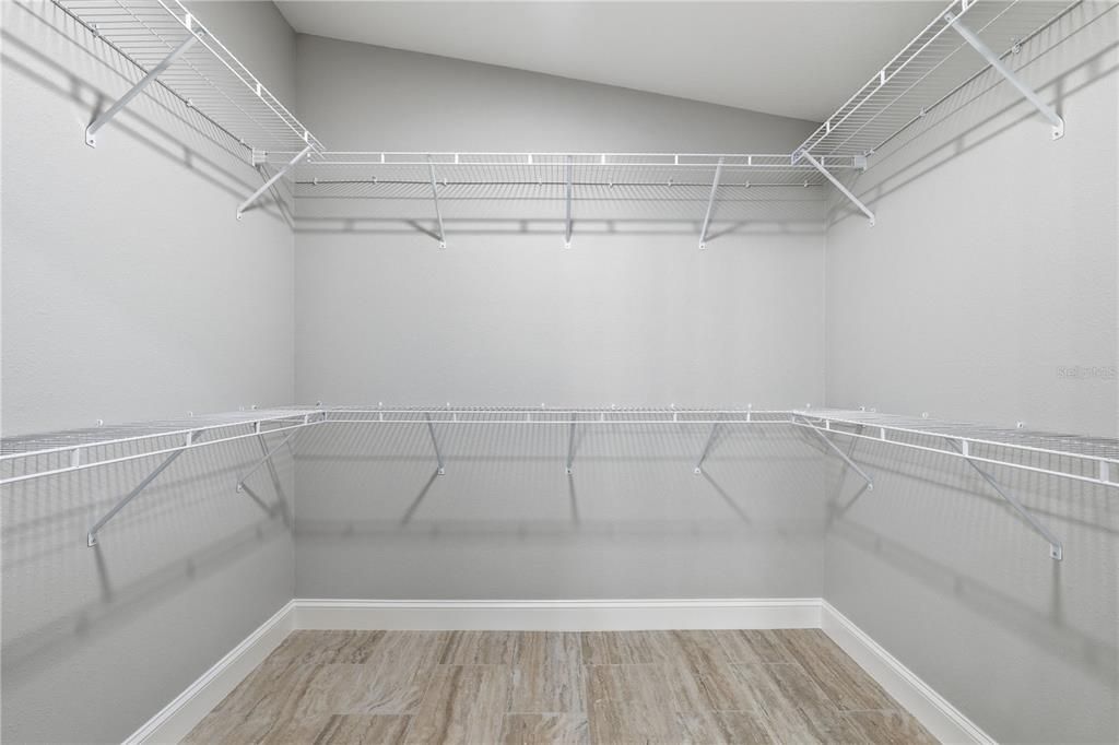 En Venta: $423,990 (3 camas, 2 baños, 1683 Pies cuadrados)