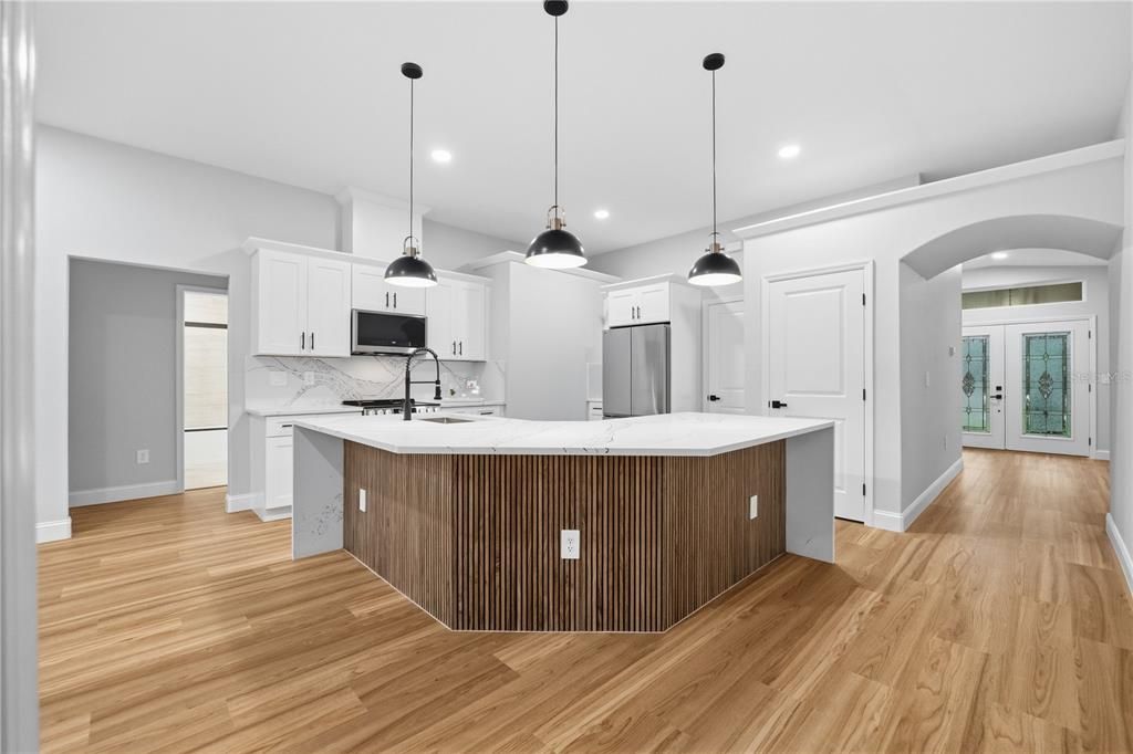 En Venta: $423,990 (3 camas, 2 baños, 1683 Pies cuadrados)