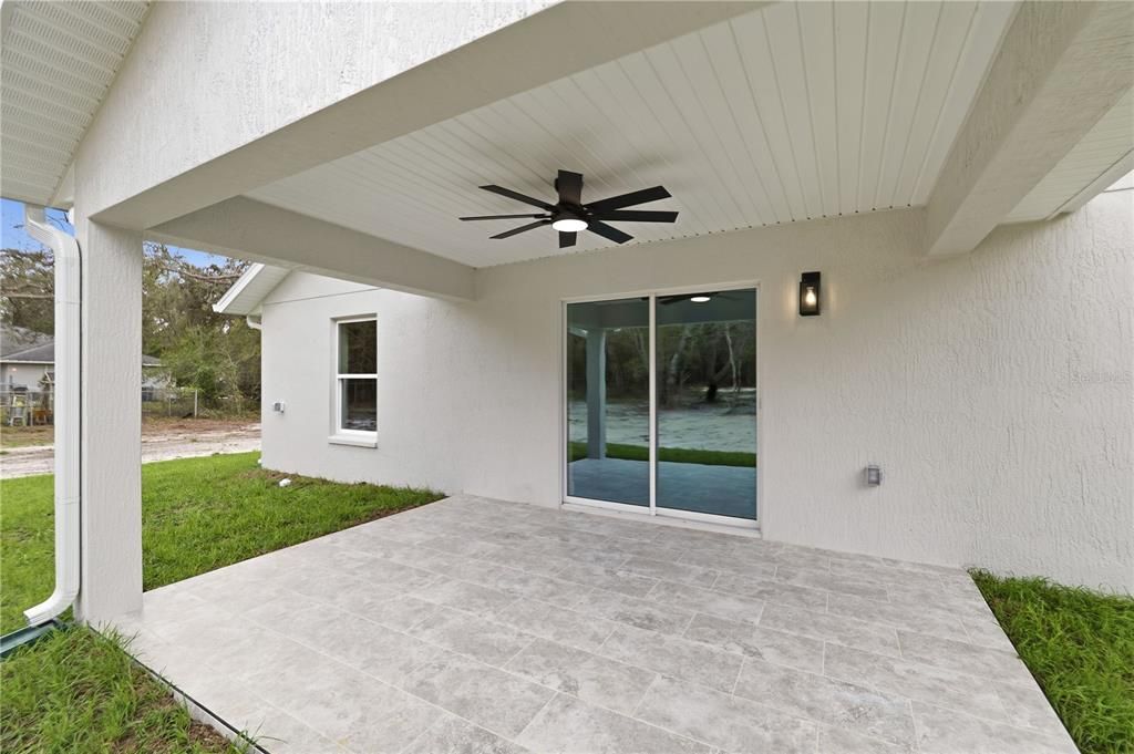 En Venta: $423,990 (3 camas, 2 baños, 1683 Pies cuadrados)