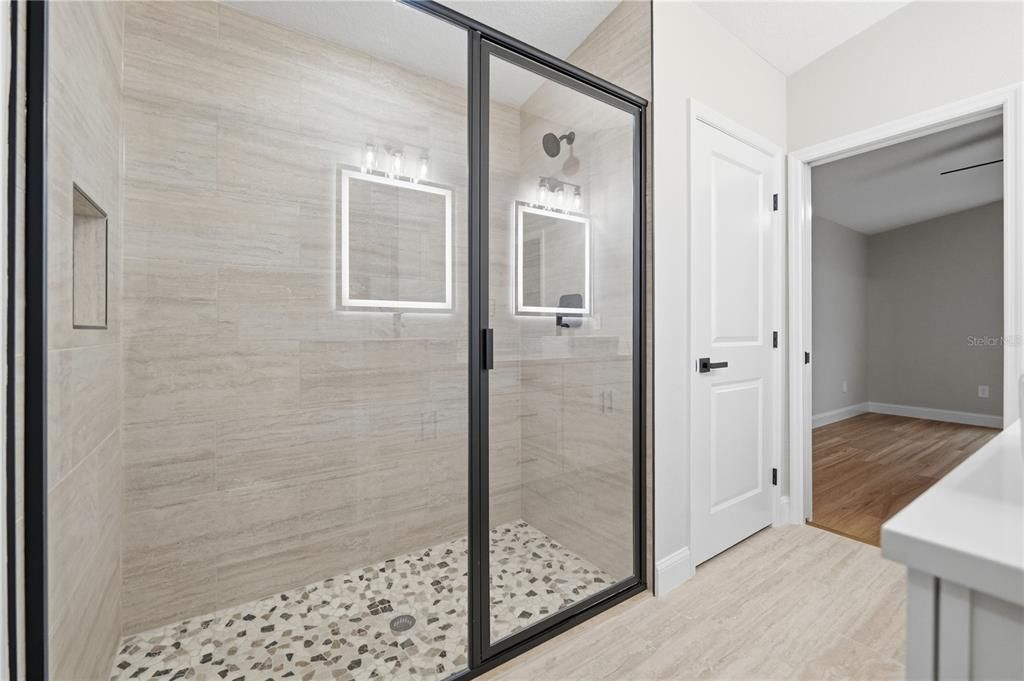 En Venta: $423,990 (3 camas, 2 baños, 1683 Pies cuadrados)