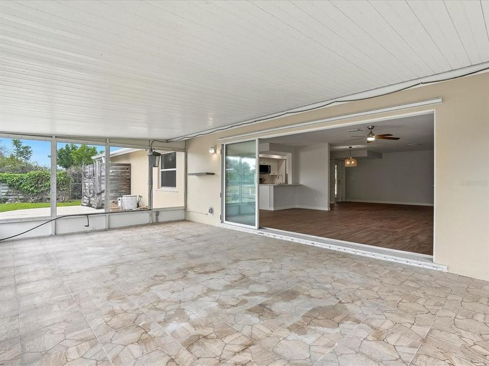 Activo con contrato: $349,900 (3 camas, 2 baños, 1646 Pies cuadrados)