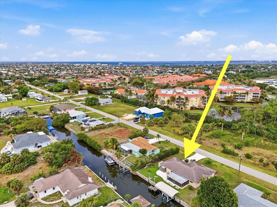 Activo con contrato: $349,900 (3 camas, 2 baños, 1646 Pies cuadrados)