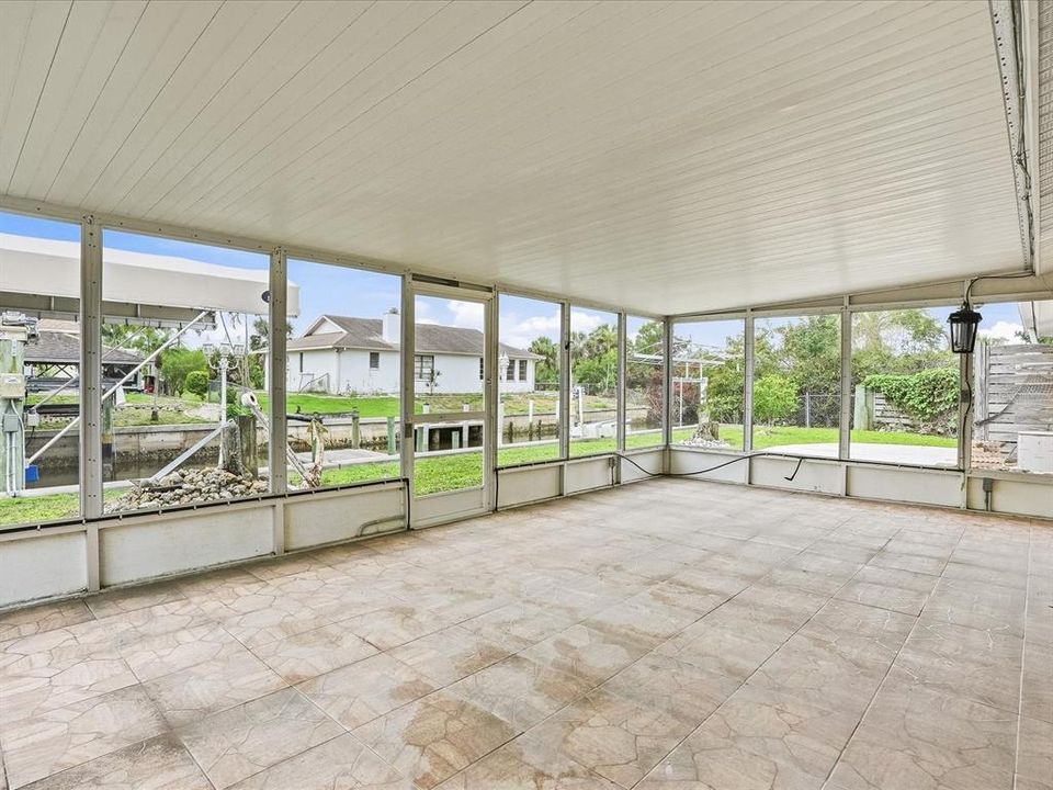 Activo con contrato: $349,900 (3 camas, 2 baños, 1646 Pies cuadrados)