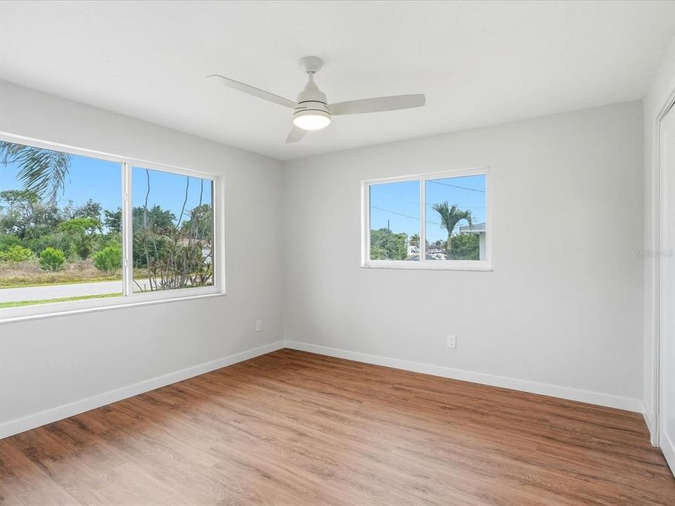Activo con contrato: $349,900 (3 camas, 2 baños, 1646 Pies cuadrados)